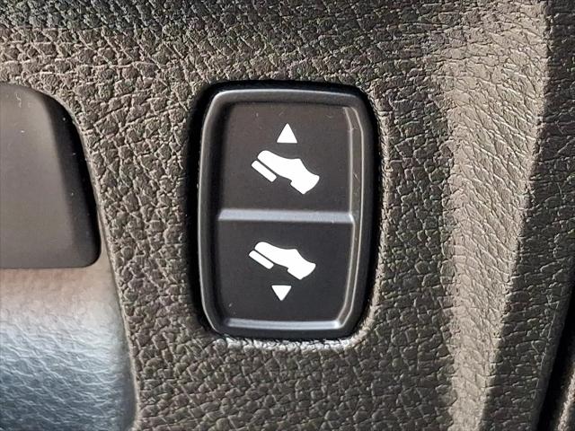 2020 Ram 1500 Big Horn Crew Cab 4x4 64 Box