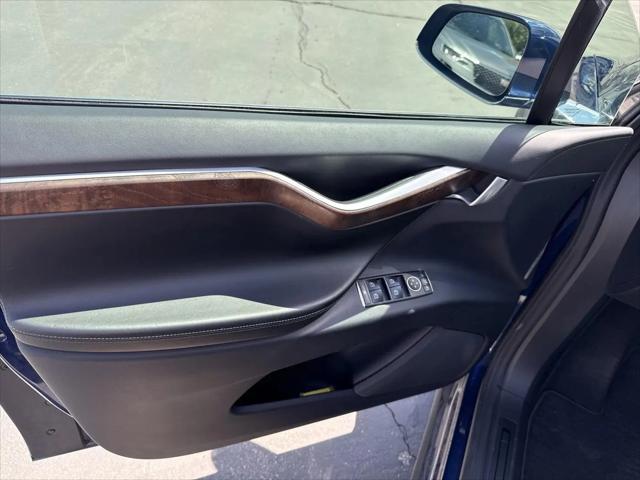 2017 Tesla Model X 90D