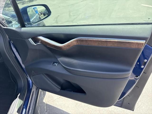 2017 Tesla Model X 90D