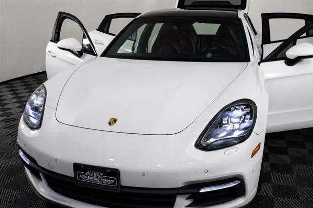 2018 Porsche Panamera Panamera