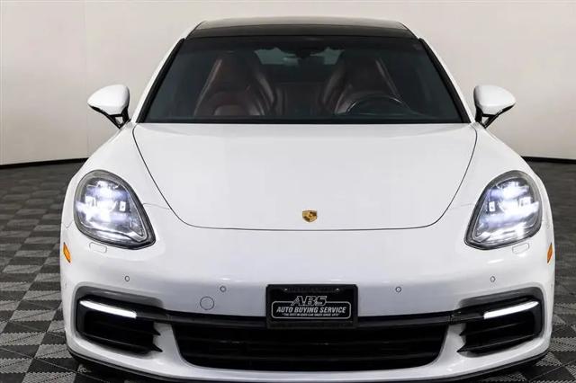 2018 Porsche Panamera Panamera