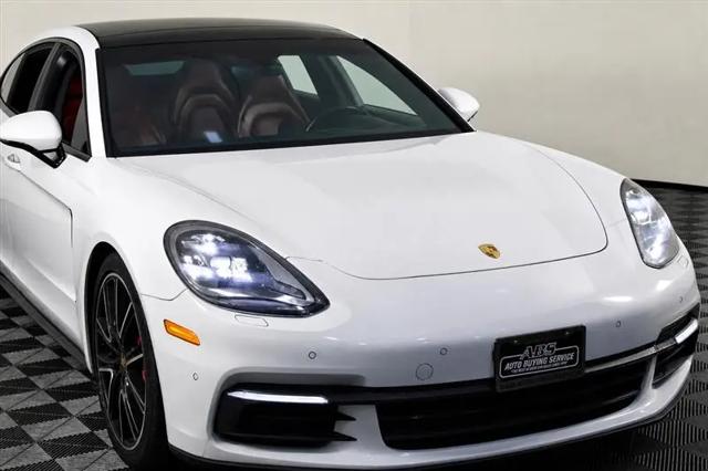 2018 Porsche Panamera Panamera