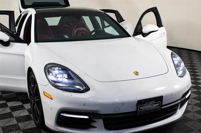 2018 Porsche Panamera Panamera