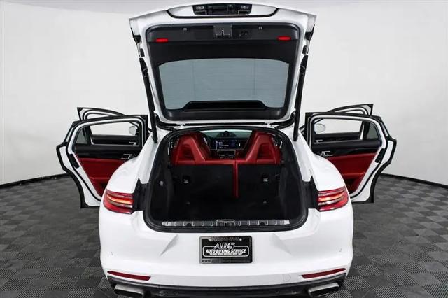 2018 Porsche Panamera Panamera