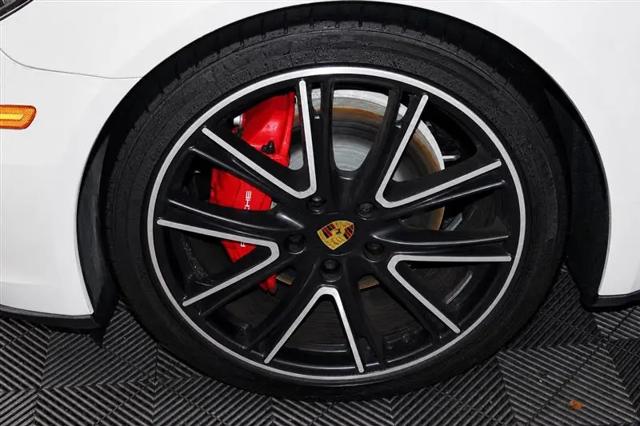 2018 Porsche Panamera Panamera