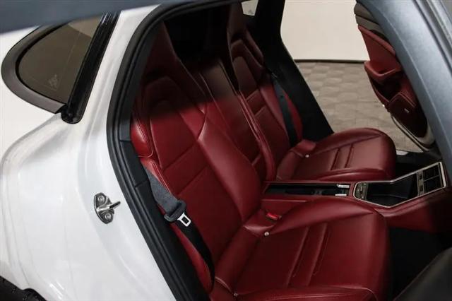 2018 Porsche Panamera Panamera
