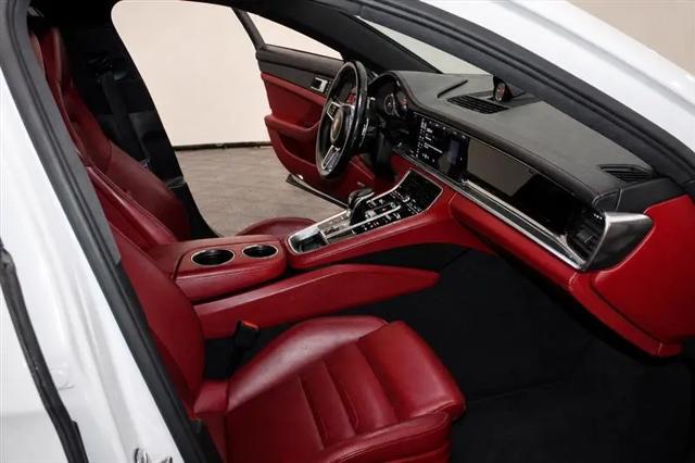2018 Porsche Panamera Panamera