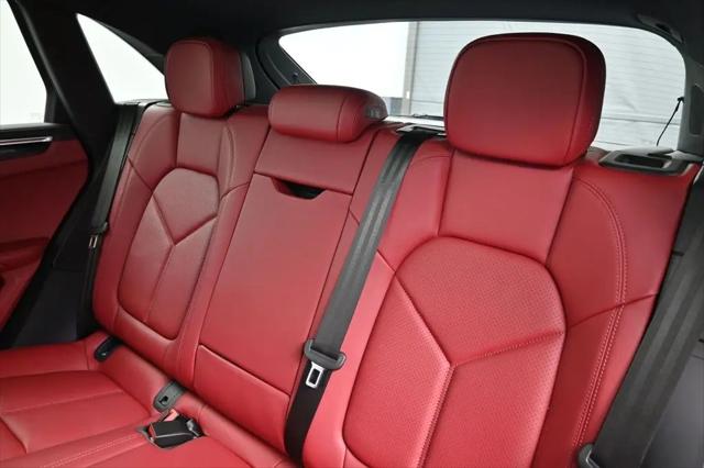 2023 Porsche Macan Macan