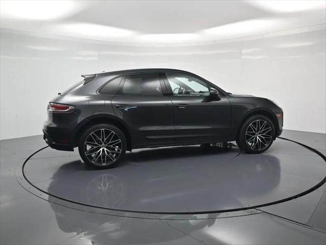2023 Porsche Macan Macan