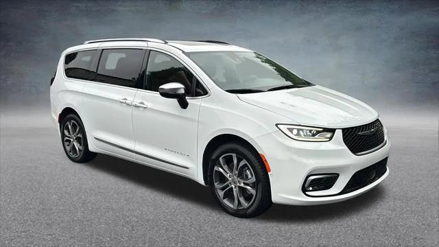 2025 Chrysler Pacifica Pinnacle AWD