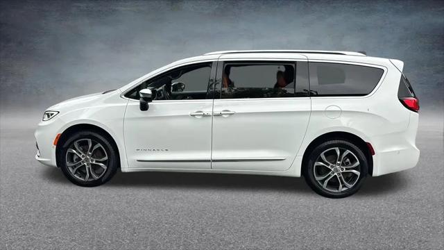 2025 Chrysler Pacifica Pinnacle AWD