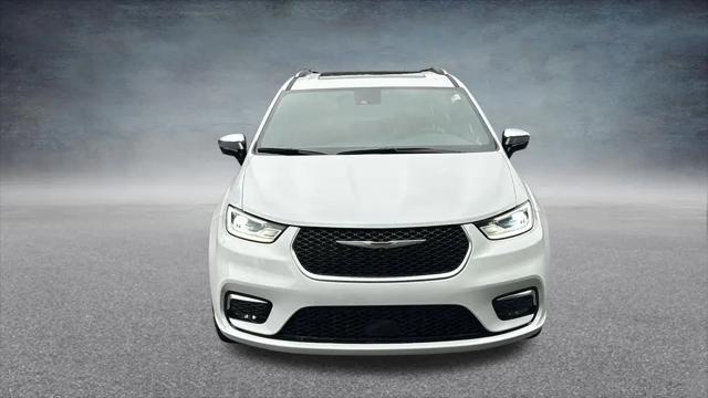2025 Chrysler Pacifica Pinnacle AWD