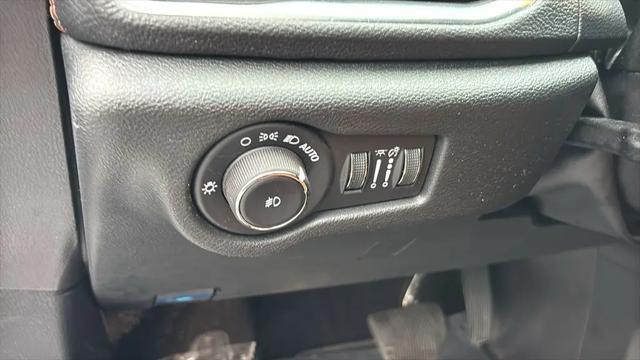 2025 Chrysler Pacifica Pinnacle AWD