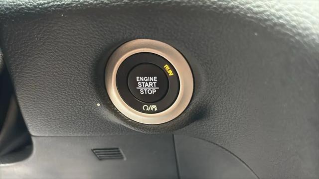 2025 Chrysler Pacifica Pinnacle AWD