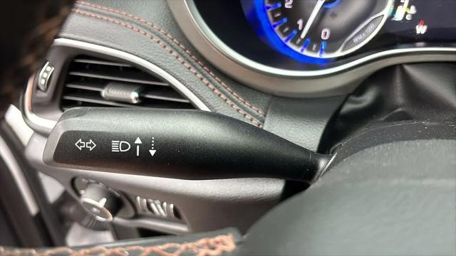 2025 Chrysler Pacifica Pinnacle AWD