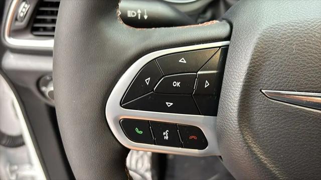 2025 Chrysler Pacifica Pinnacle AWD