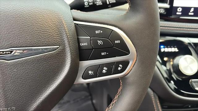 2025 Chrysler Pacifica Pinnacle AWD