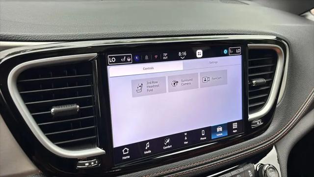 2025 Chrysler Pacifica Pinnacle AWD