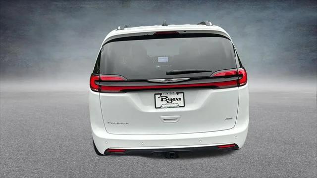 2025 Chrysler Pacifica Pinnacle AWD