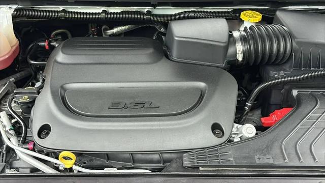 2025 Chrysler Pacifica Pinnacle AWD