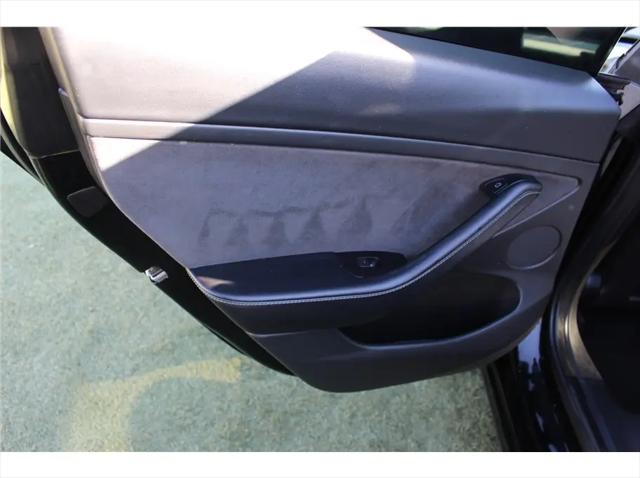 2022 Tesla Model 3 Long Range Dual Motor All-Wheel Drive