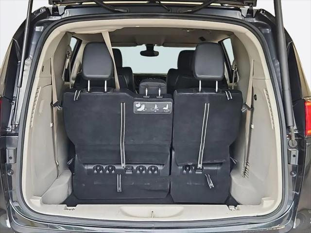 2017 Chrysler Pacifica Touring-L