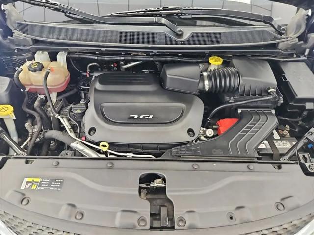 2017 Chrysler Pacifica Touring-L