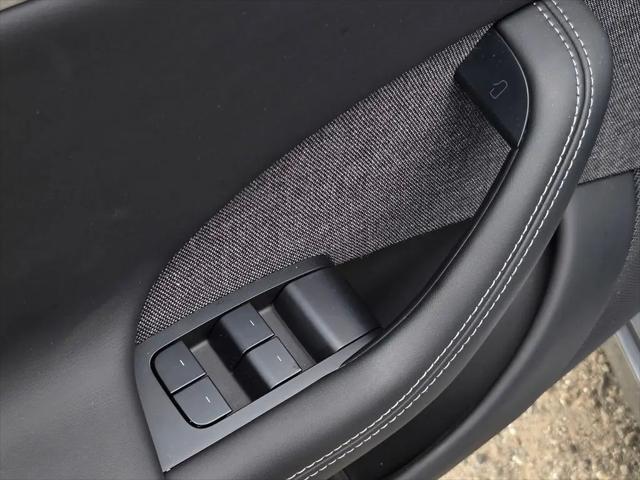 2025 Tesla Model S Rear-Wheel Drive