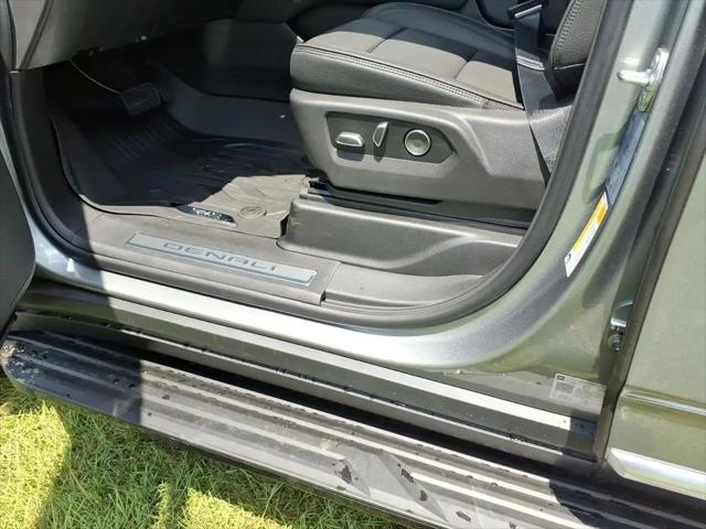 2026 GMC Yukon 4WD Denali