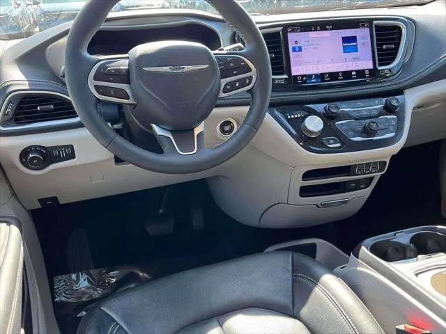 2022 Chrysler Pacifica Hybrid Touring L for sale in Cornelius, NC