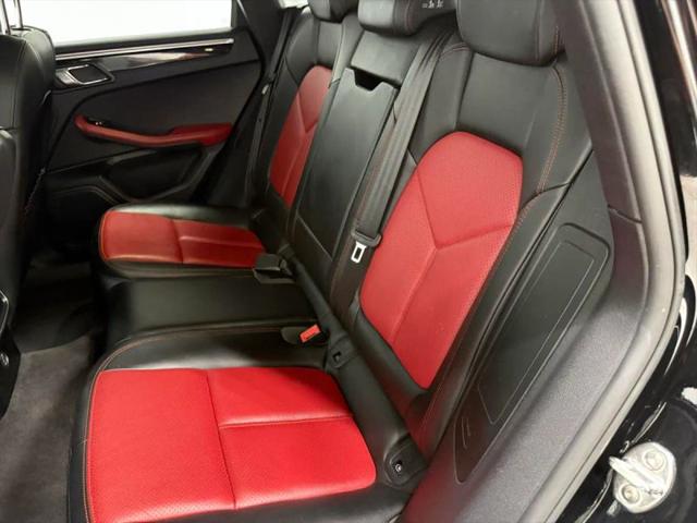 2018 Porsche Macan Base