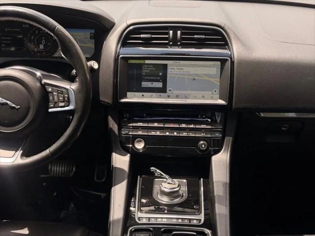 2019 Jaguar F-PACE 30t Prestige