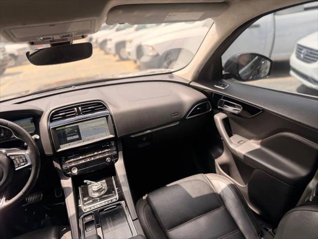 2019 Jaguar F-PACE 30t Prestige