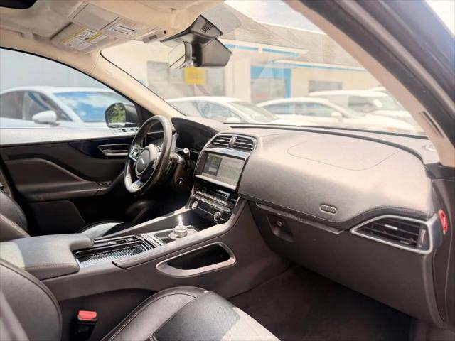 2019 Jaguar F-PACE 30t Prestige