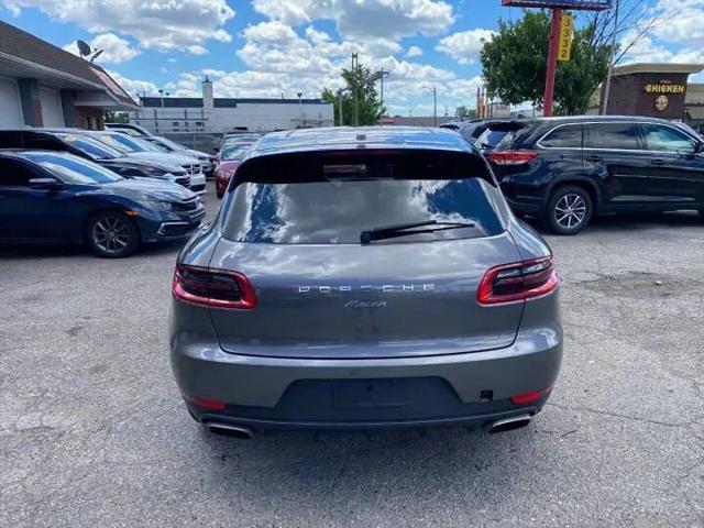 2018 Porsche Macan Base