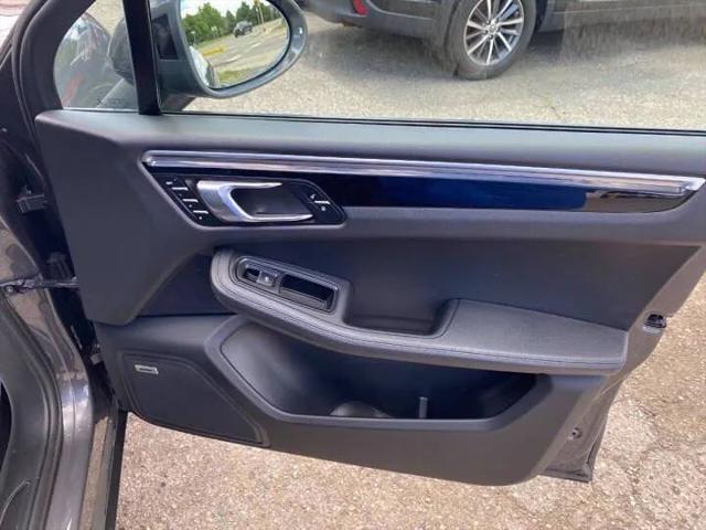 2018 Porsche Macan Base