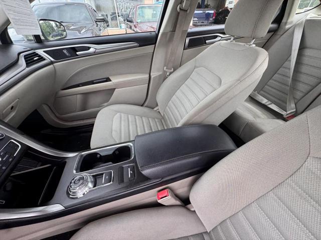 2018 Ford Fusion SE