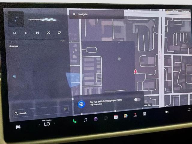 2023 Tesla Model X Standard Range