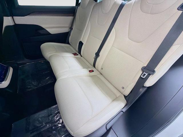 2023 Tesla Model X Standard Range