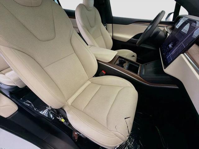 2023 Tesla Model X Standard Range