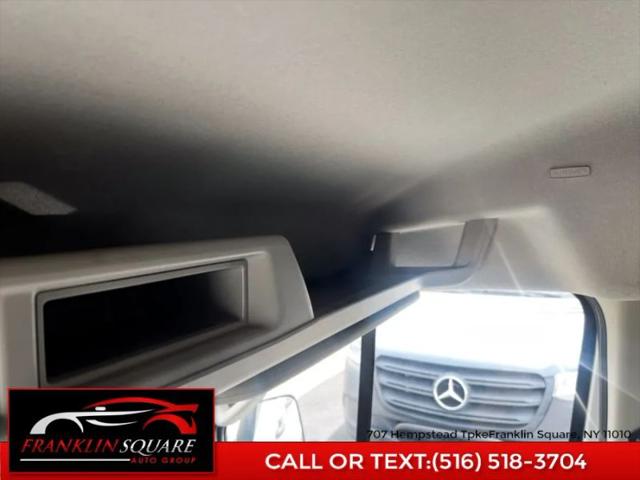 2017 Ford Transit Medium Roof w/Sliding Side Door w/RWB