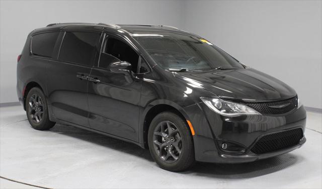 2018 Chrysler Pacifica Touring L for sale in Groveport, OH