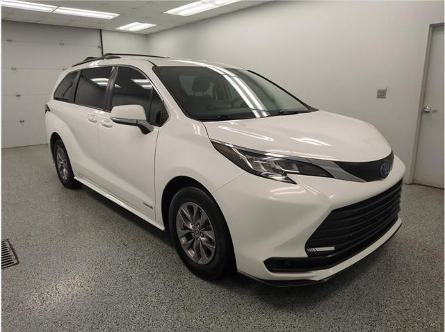 2021 Toyota Sienna LE for sale in Hickory, NC