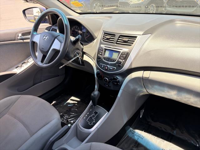 2013 Hyundai Accent GLS