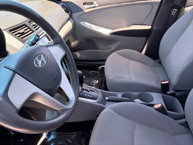 2013 Hyundai Accent GLS