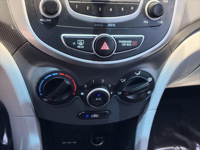 2013 Hyundai Accent GLS