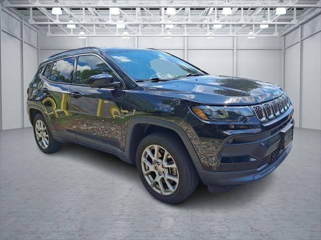 2023 Jeep Compass Latitude Lux FWD 2023 Jeep Compass Latitude Lux FWD