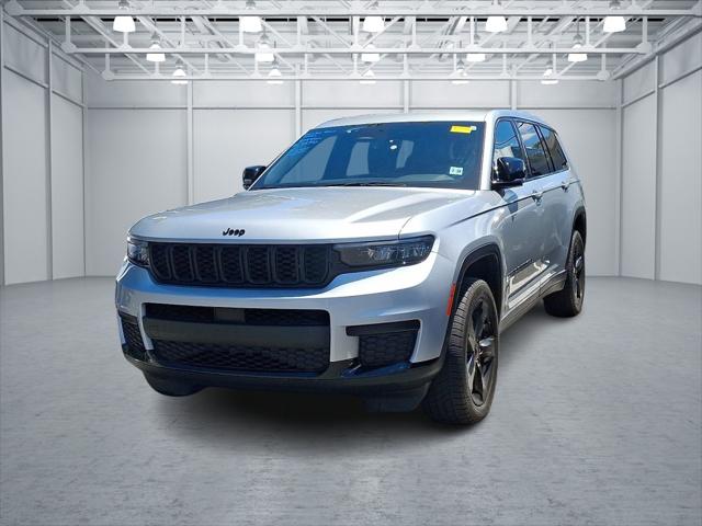 2023 Jeep Grand Cherokee L Altitude 4x4 2023 Jeep Grand Cherokee L Altitude 4x4