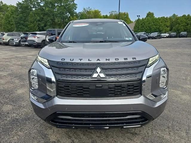 2022 Mitsubishi Outlander Black Edition S-AWC 2022 Mitsubishi Outlander Black Edition S-AWC