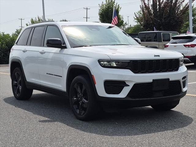 2023 Jeep Grand Cherokee Altitude 4x4 2023 Jeep Grand Cherokee Altitude 4x4